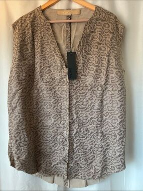 DROMe Taupe & Brown Patterned V-Neck Sleeveless Top